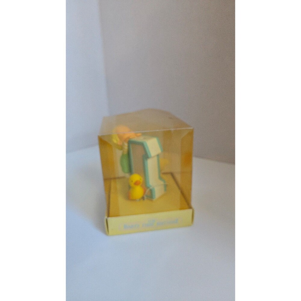 Vintage HALLMARK "Baby's 1st Birthday"